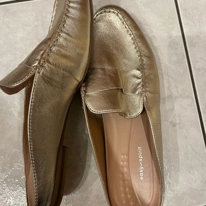 Easy spirit gold slip on size 11.. never worn brand new great spring shoe